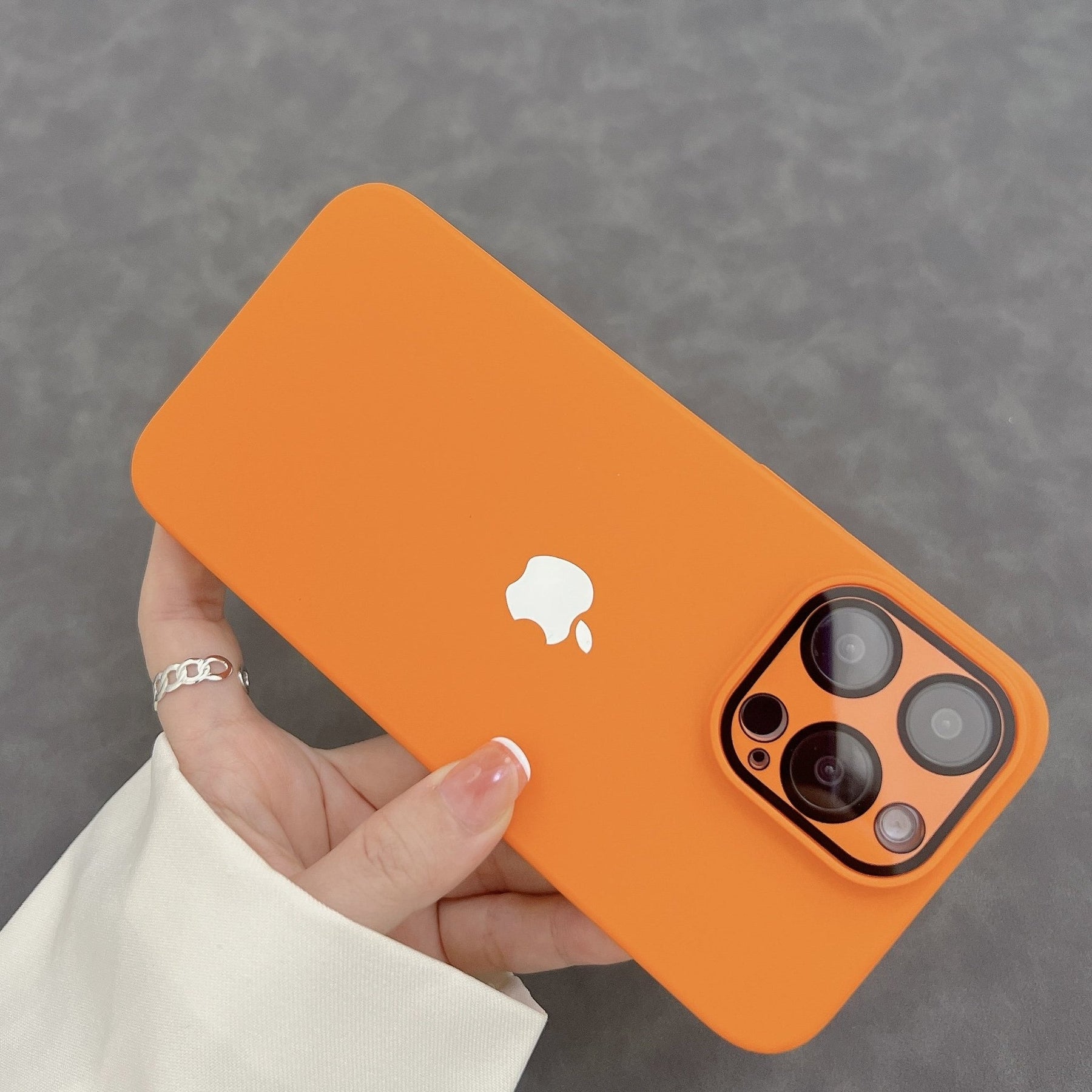 Case / Capinha Iphone Slim Track(13 ao 15 ProMax)